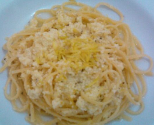 Spaghetti al limone siciliano (espaguete ao limão)