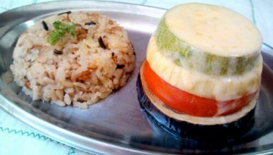 Torre de ratatouille com queijo