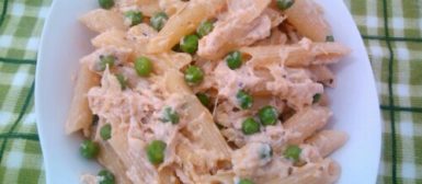 Penne ao frango cremoso com ervilhas