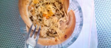 Cestinhas de creme de champignons com lascas de cenoura