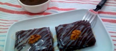Brownie de chocolate delicioso super rápido (no microondas)