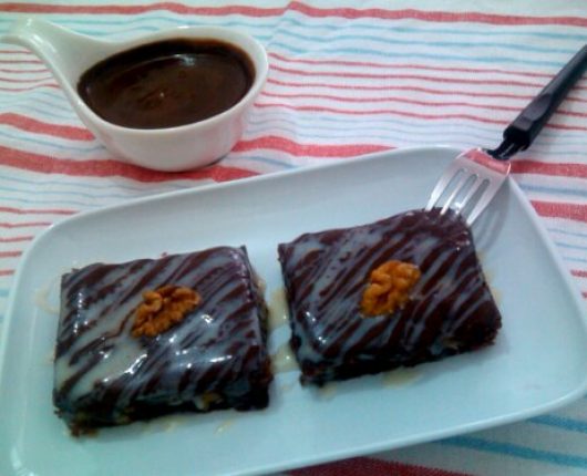 Brownie de chocolate delicioso super rápido (no microondas)