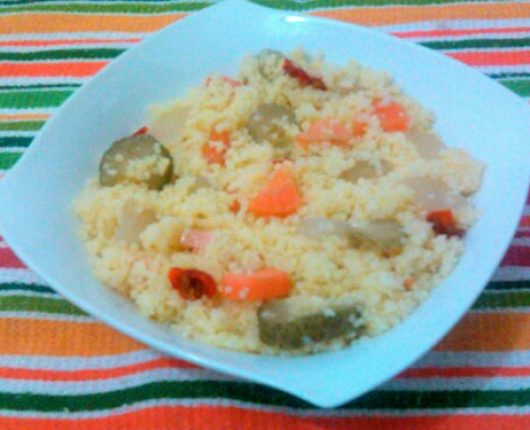 Cuscus marroquino com picles