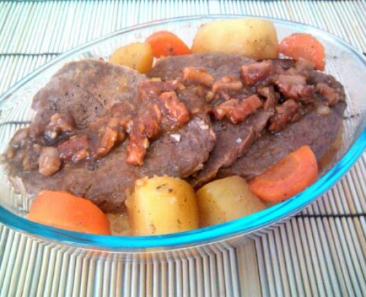 Carne na pressão com legumes da Vó Nair