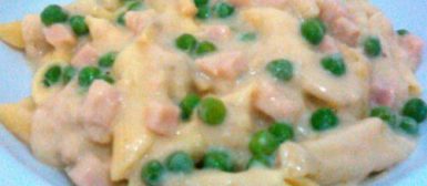 Macarrão com molho branco à parisiense