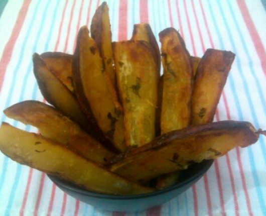 Batata doce dourada no forno